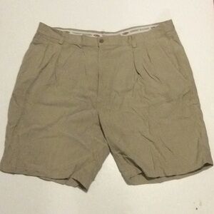 Tommy Bahama Relax Mens 100% Silk Pleated Front Shorts Sz 40